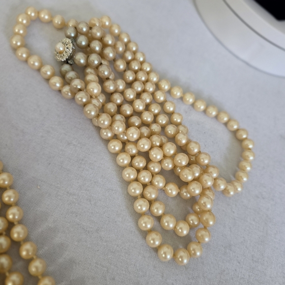 Two Vintage Pearl Necklaces - Picture 6 of 14
